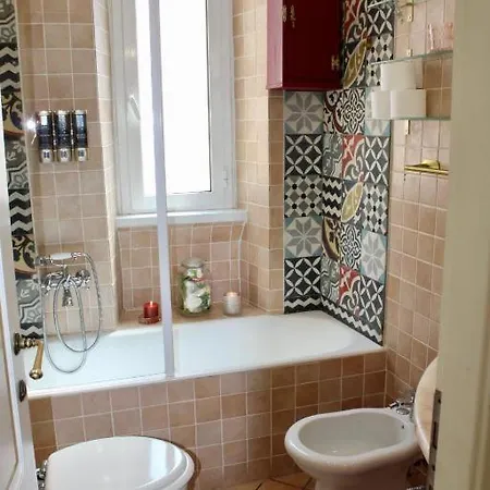 Luiza Vatican House Alojamento de Acomodação e Pequeno-almoço 4*