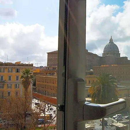 Frühstückspension Luiza Vatican House 4*