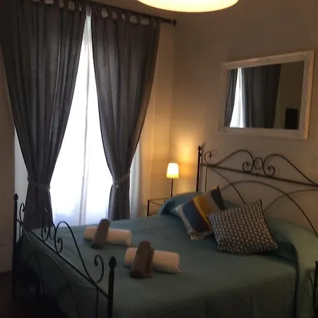 Luiza Vatican House 2*