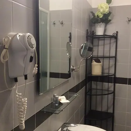 Luiza Vatican House 4* Řím