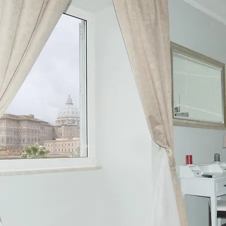 Luiza Vatican House Roma
