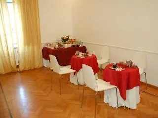 Luiza Vatican House Řím