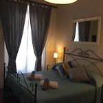 Luiza Vatican House 4*